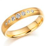Anel em Ouro Amarelo 18k e Diamantes, 4mm