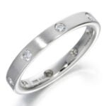 Anel em Ouro Branco 18k e Diamantes, 3mm