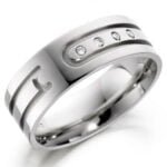 Anel em Ouro Branco 18k e Diamantes, 5mm