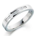 Anel em Ouro Branco 18k e Diamantes, 4mm