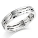 Anel em Ouro Branco 18k e Diamantes, 4,5mm