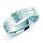 Anel em Ouro Branco 18k e Diamantes, 5mm