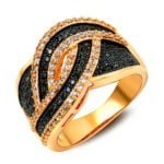 Anel em Ouro Amarelo 18k com Mourion Preto e Diamantes,  18mm