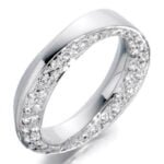 Anel em Ouro Branco 18k e Diamantes, 4mm