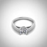 Anel em Ouro Branco 18k e Diamantes, 3mm