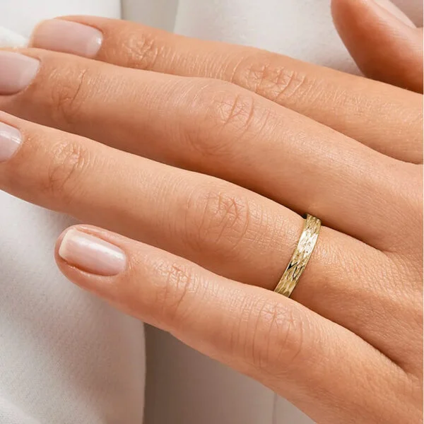 Par de Aliança em Ouro Amarelo 18k e Diamantes - Imagem 3