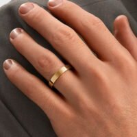 Par de Aliança em Ouro Amarelo 18k e Diamantes - Imagem 2