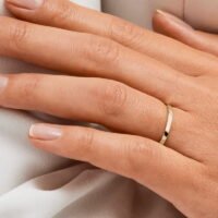 Par de Aliança em Ouro Amarelo 18k e Diamantes - Imagem 3