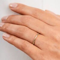 Par de Aliança em Ouro Amarelo 18k e Diamantes - Imagem 3