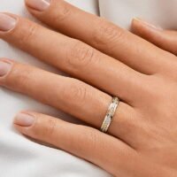 Par de Aliança em Ouro Amarelo 18k e Diamantes - Imagem 3