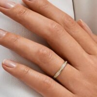 Par de Aliança em Ouro Amarelo 18k e Diamantes - Imagem 3