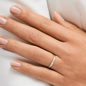 Par de Aliança em Ouro Amarelo 18k e Diamantes - Imagem 3