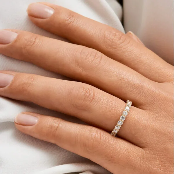 Par de Aliança em Ouro Amarelo 18k e Diamantes - Imagem 3