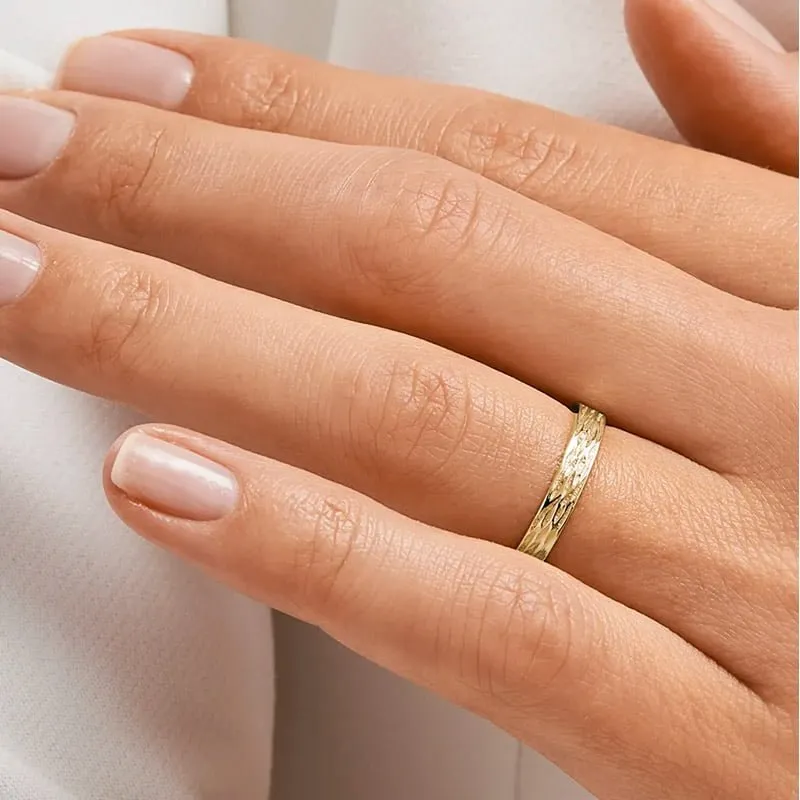 Par de Aliança em Ouro Amarelo 18k e Diamantes - Imagem 3